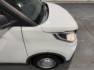 Maxus eDeliver3 SWB 90kW 53kWh picture 18