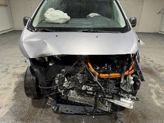 Peugeot e-Expert 75kWh 100kW  Long Premium picture 16