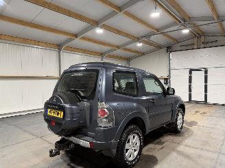 Mitsubishi Pajero 3.2 DI-D 125kW Automaat Airco Invite High Roof picture 6