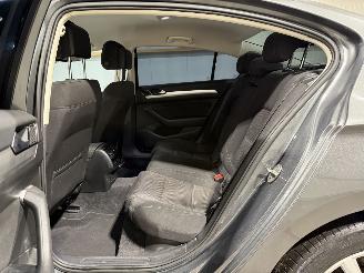 Volkswagen Passat 1.4TSI 110kW Automaat ACT Connected Series picture 21