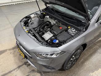 Mercedes A-klasse 180 100kW Automaat Panoramadak Star Edition picture 28