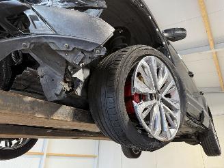 Volkswagen T-Roc 1.5TSI 110kW Automaat Sport Business R picture 32