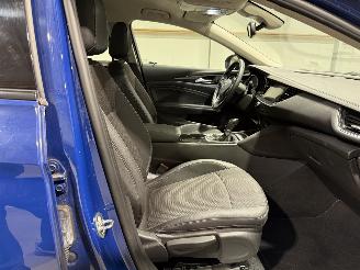 Opel Insignia 1.5Turbo 103kW Business Executive picture 48