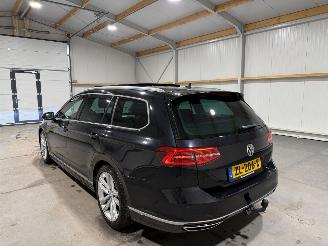 Volkswagen Passat 1.5TSI 110kW Automaat Highline Business R Pano picture 12