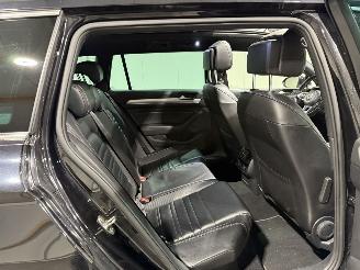 Volkswagen Passat 1.5TSI 110kW Automaat Highline Business R Pano picture 22