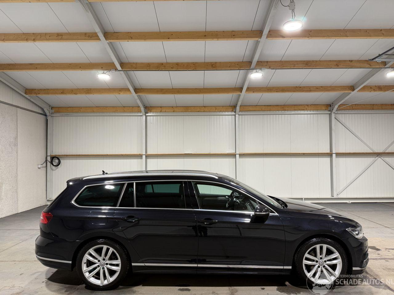 Volkswagen Passat 1.5TSI 110kW Automaat Highline Business R Pano