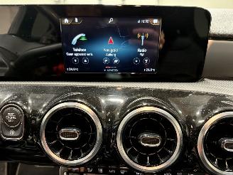 Mercedes A-klasse 200 120kW Automaat Business Solution AMG Upgrade picture 32