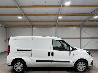 krockskadad bil bedrijf Fiat Doblo 1.4T-Jet 88kW Naturel Power Maxi SX 2021/12
