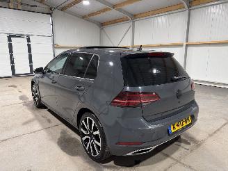 Volkswagen Golf 1.4TSI 110kW Automaat Highline Pano Business R picture 12
