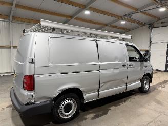 Volkswagen Transporter 2.0TDI 84kW L2 Highline picture 5