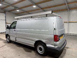 Volkswagen Transporter 2.0TDI 84kW L2 Highline picture 11