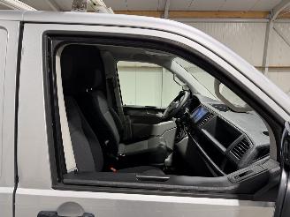 Volkswagen Transporter 2.0TDI 84kW L2 Highline picture 25