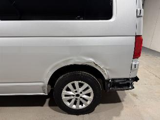 Volkswagen Transporter 2.0TDI 103kW DC Highline picture 27