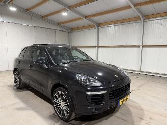 Porsche Cayenne S E-HYBRID 3.0S 245kW Pano picture 3