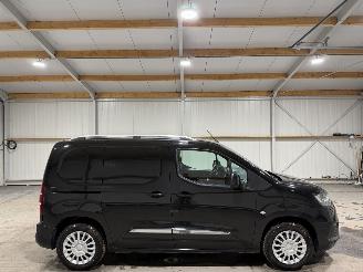 Schade bestelwagen Toyota Proace CITY 1.2Turbo 96kW Automaat Live 2021/2