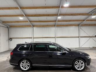 Voiture accidenté Volkswagen Passat 1.5TSI 110kW Automaat R-Line Business + 2020/10
