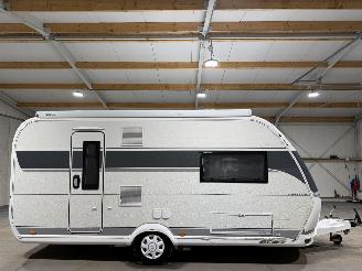 Schade caravan Hobby  Excellent 460 SL Luiffel Mover ALS NIEUW 2025/11