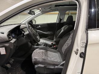 Opel Grandland X 1.2Turbo 96kW Online Edition picture 24