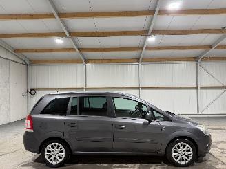 damaged passenger cars Opel Zafira 1.8 103kW Airco 111Years Edition 2010/9