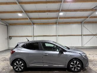 krockskadad bil auto Renault Clio 1.0TCe 67kW Evolution 2023/2