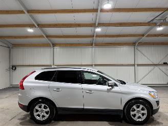 Schadeauto Volvo Xc-60 2.4D5 158kW Automaat AWD Momentum 2011/12