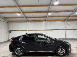 Voiture accidenté Hyundai Ioniq 38kWh 100kW Automaat Premium EV 2020/12