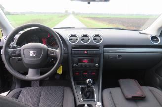 Seat Exeo ST 1.8  TSI 120pk 2011  Airco  Comfort Edition parkeerschade picture 17