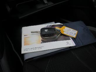 Peugeot 208 1.2 VTI 5drs Active Airco Navie   2013  Active Style picture 9