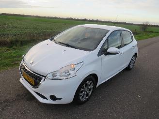 Peugeot 208 1.2 VTI 5drs Active Airco Navie   2013  Active Style picture 3