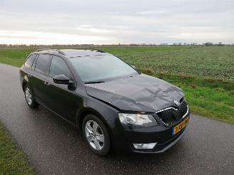 Skoda Octavia 1.2 TSi Greentech Active Edition  Camera Navigatie Clima Stoelverwarming picture 2