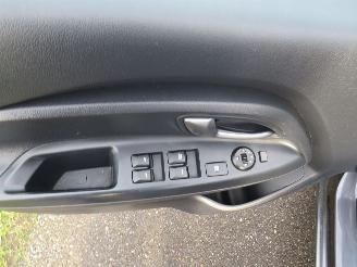 Kia Rio Kia Rio 1.2 CVVT Design Edition 86pk Navigatie Airco  2013 5drs picture 19