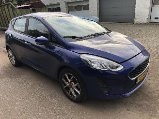 damaged passenger cars Ford Fiesta Fiesta 1.1 Trend 2017/10