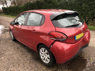 Peugeot 208 208 1.2 PureTech Active picture 7