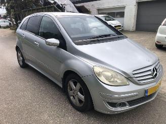 Schadeauto Mercedes B-klasse B-klasse 200 2005/6