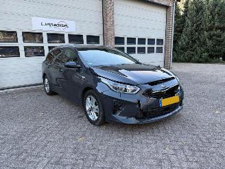 krockskadad bil auto Kia Ceed 1.0 T-GDi Navi Clima Cruise 97669 Km ! 2021/5