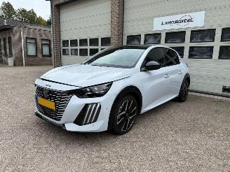 krockskadad bil auto Peugeot 208 1.2 Hybrid 145 e-DCS6 GT Automaat Pano 3244 Km NAP ! 2026/2