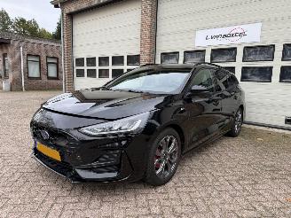 Schadeauto Ford Focus 1.0 EB Hybrid ST-Line Navi Clima Cruise NAP ! 2023/4