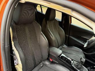 Peugeot 2008 1.2 PT GT-Line Navi Clima picture 14