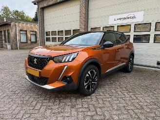 krockskadad bil auto Peugeot 2008 1.2 PT GT-Line Navi Clima 2020/8