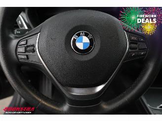 BMW 3-serie Touring 330i Luxury Edition LED Leder Clima Cruise SHZ picture 13