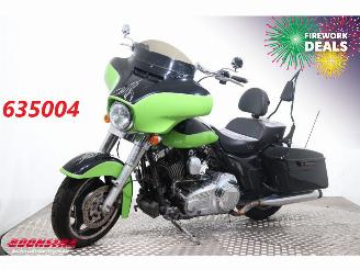 Gebrauchtwagen Motorrad Harley-Davidson  FLHX Street Glide LED RC Exhaust 2013/12