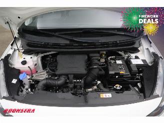 Hyundai I-10 1.0 Comfort Carplay Airco Cruise LMV 17.182KM! Orig NL. picture 8