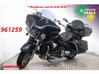 dañado motos Harley-Davidson  110 FLHTCUSE CVO Ultra Classic 110 Years Ed. Radio Cruise LED ABS 2013/1