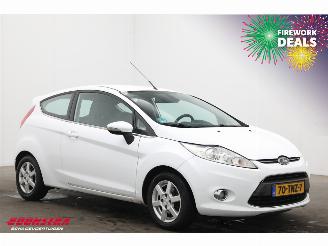 Ford Fiesta 1.6 TDCi ECOnetic Titanium Clima Cruise PDC picture 2