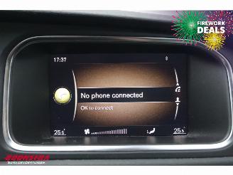 Volvo V-40 Cross Country 2.0 D2 Aut. Kinetic Navi Airco Cruise picture 13