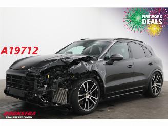 Unfallwagen Porsche Cayenne 3.0 E-Hybrid Pano LED ACC HUD Sport Chrono PDLS+ PASM AHK 2023/10