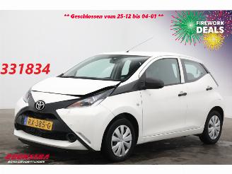 damaged passenger cars Toyota Aygo 1.0 VVT-i x-fun Airco Bluetooth Cruise 80.608 km! 2018/2