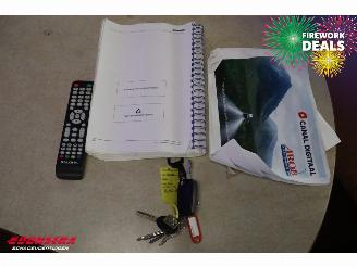 Hymer  B 614 Hymermobil 2.8 JTD Dakairco Solar Hefbed Dwarsbed Cruise Apple/Anrdoid picture 40