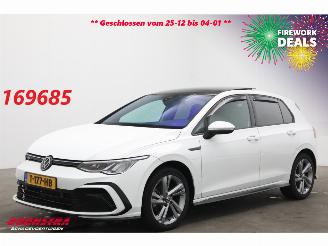 Vaurioauto  passenger cars Volkswagen Golf 1.5 eTSI DSG R-Line Virtual ACC Navi Camera LRHZ 2023/3