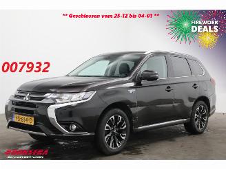 Vaurioauto  passenger cars Mitsubishi Outlander 2.0 PHEV instyle Leder 360° LRHZ Camera AHK 2015/12
